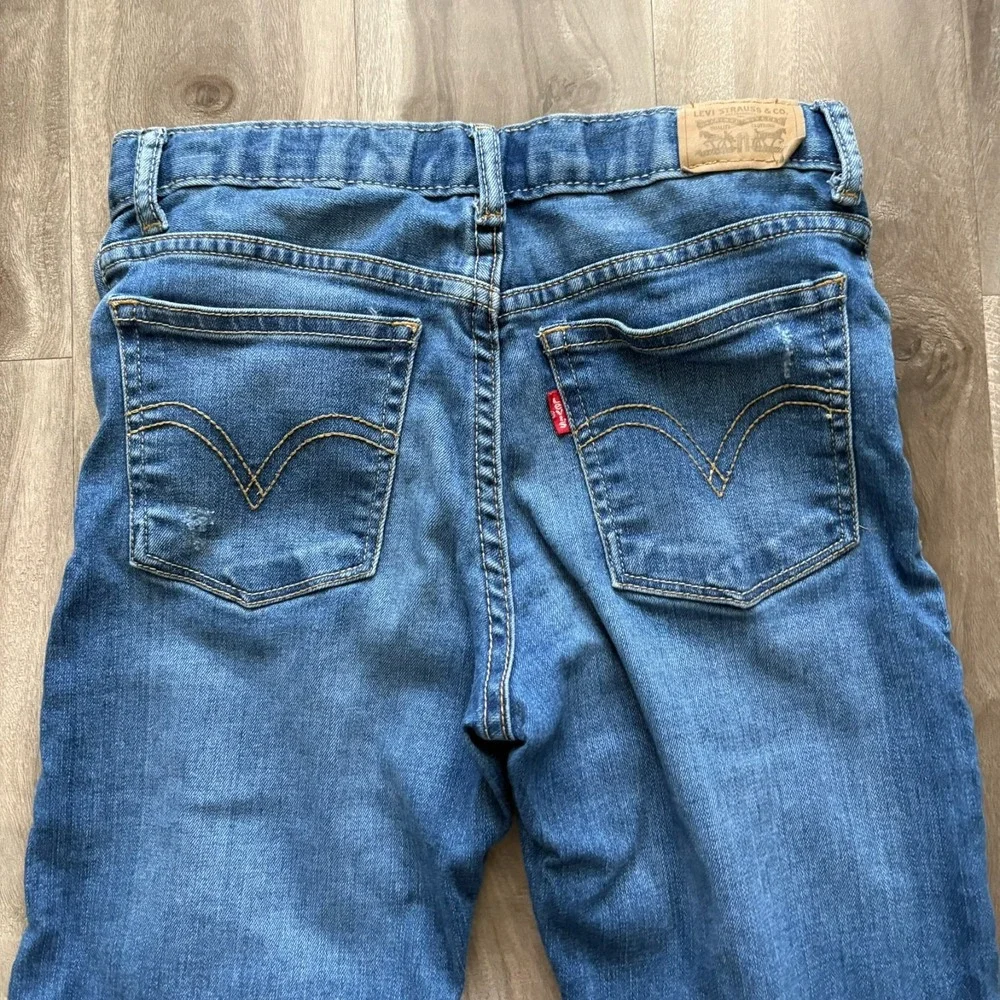 Levis 25 back