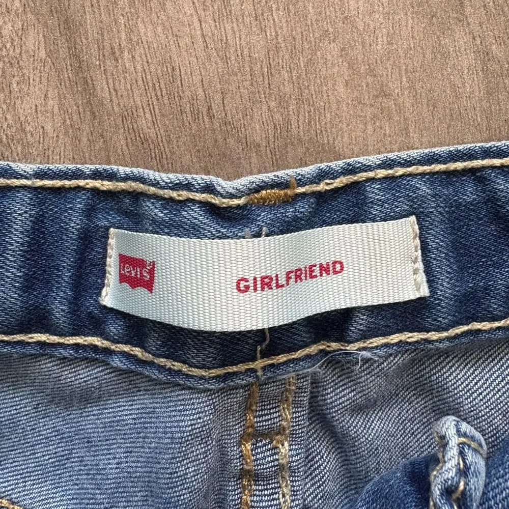 Levis leg authentic