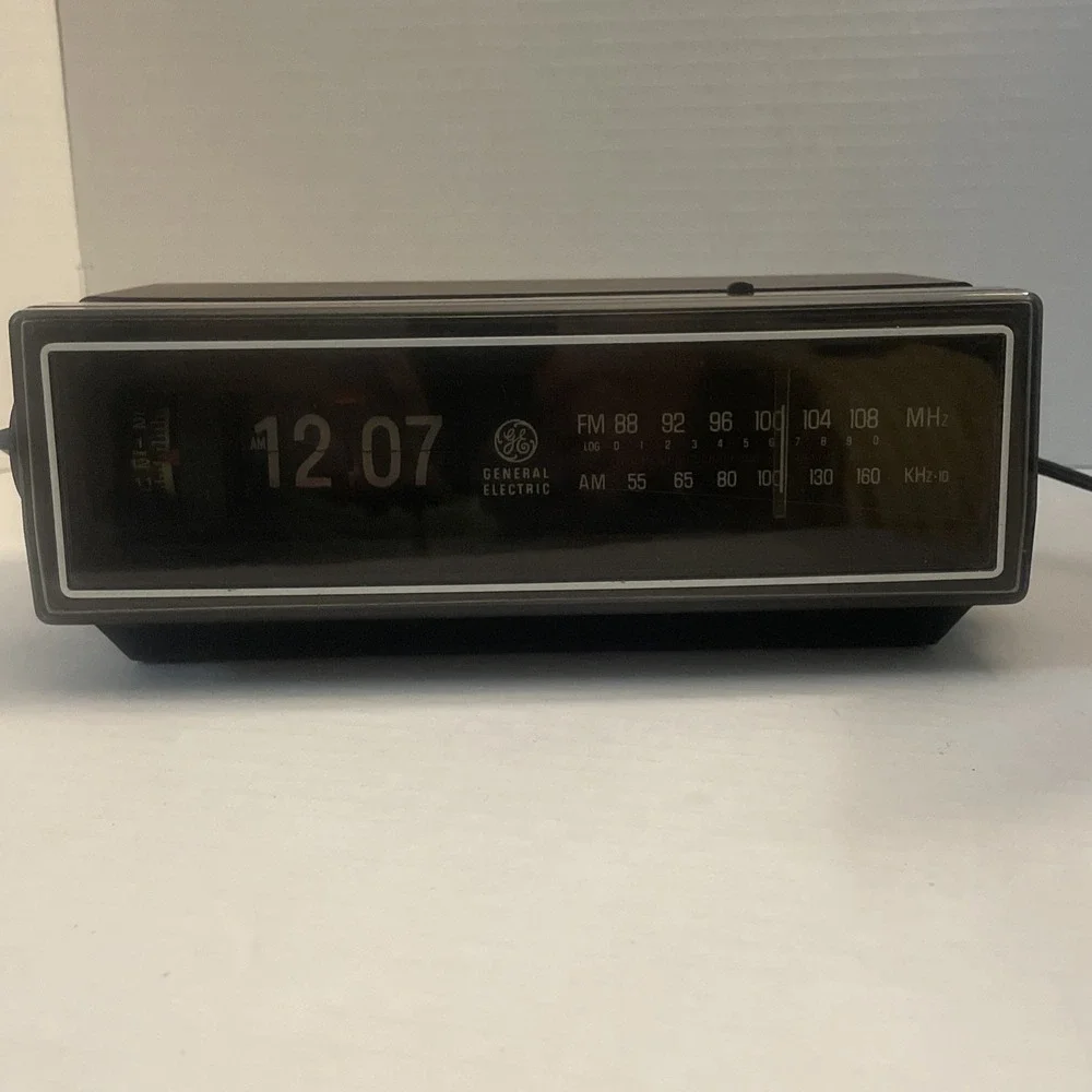 General Electric clock great