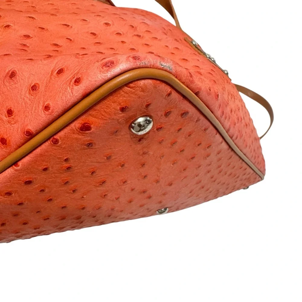Valentina zip bag styling