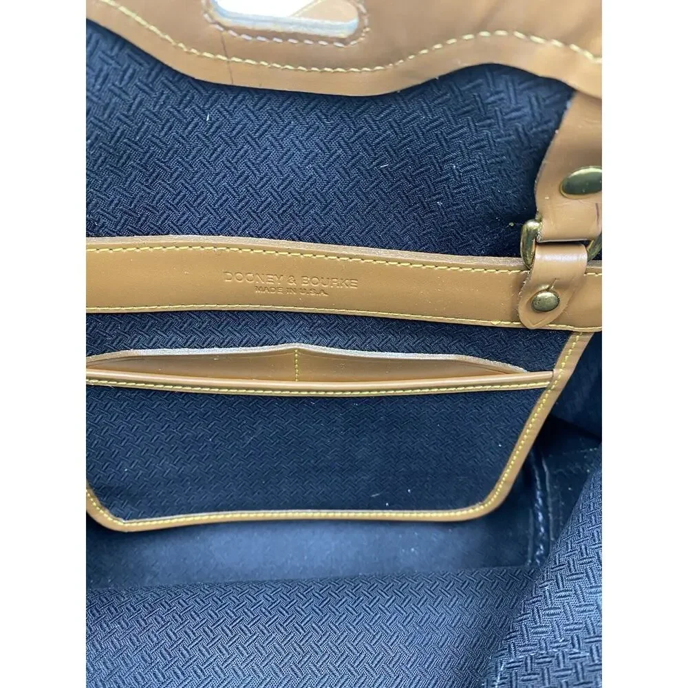 Dooney & Bourke VINTAGE T307, N°362308, made in USA, Tan Small Bucket‎ Bag