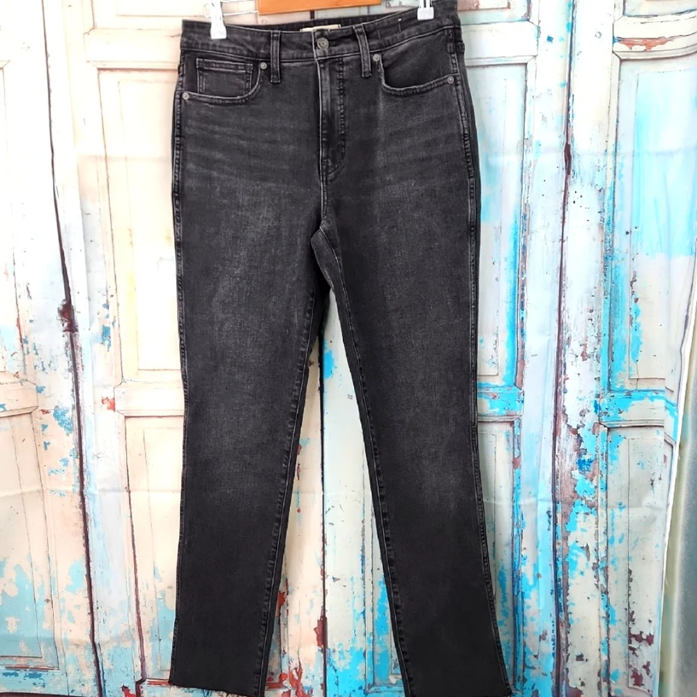 Madewell Curvy Mid Rise Stovepipe Raw‎ Hem Jeans