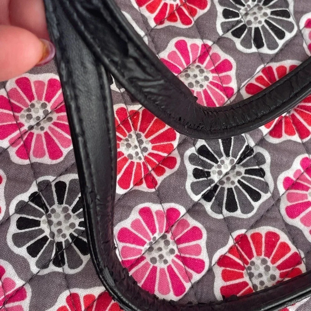 Vera Bradley blossoms handles measurements