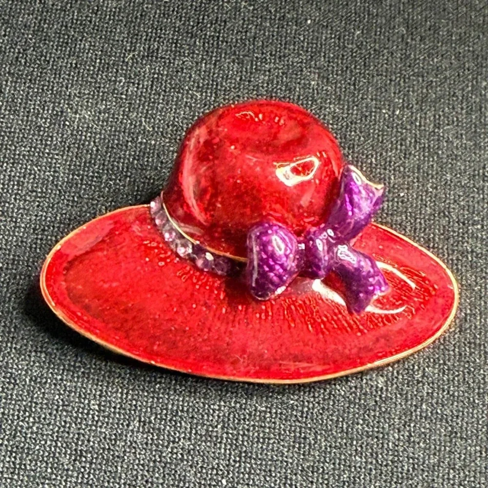 N/A accessories gold red