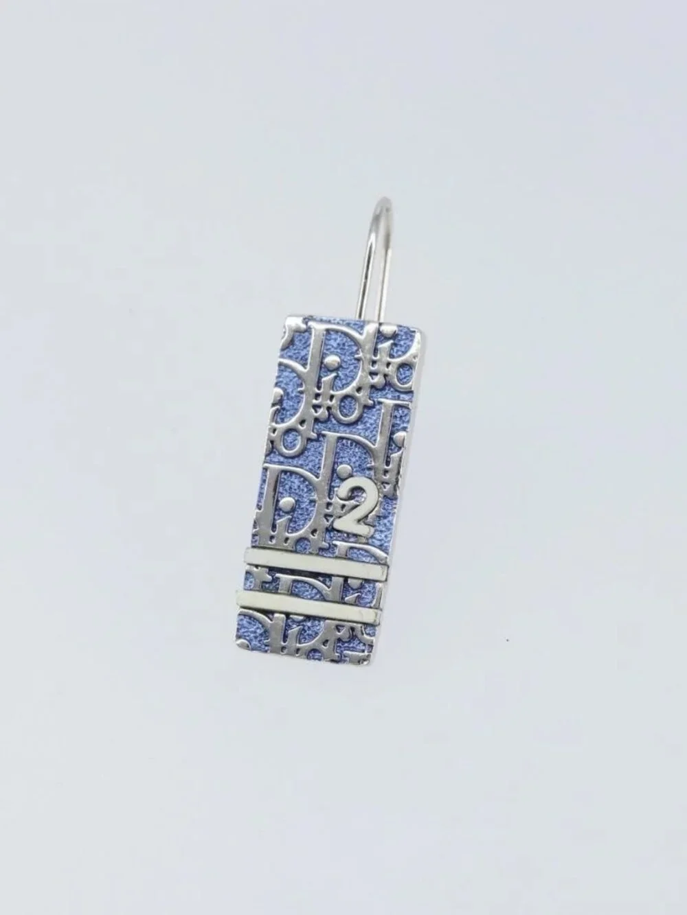 Dior brand	christian color	blue
