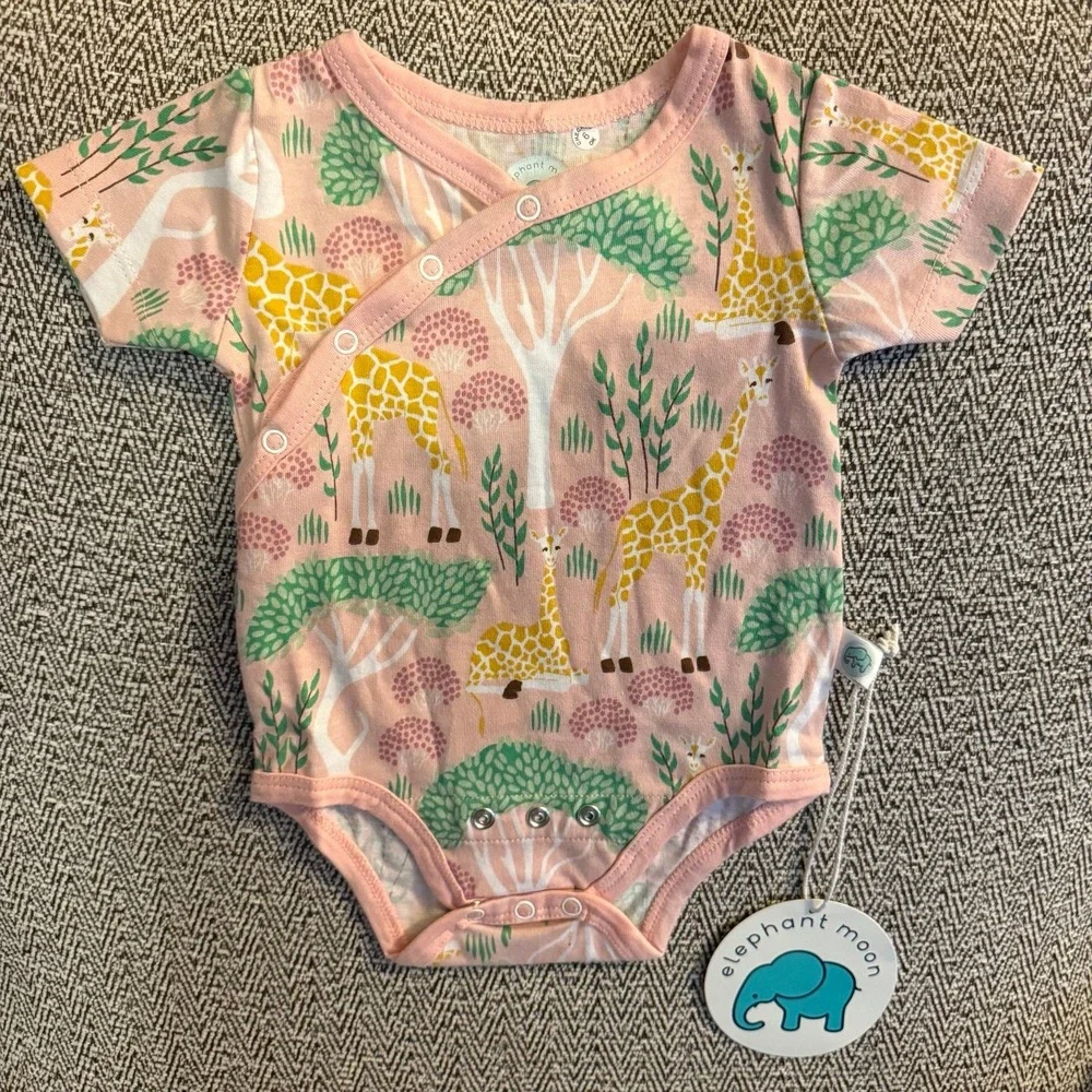 NWT Elephant Moon‎ giraffe safari sleeper and bodysuit pink