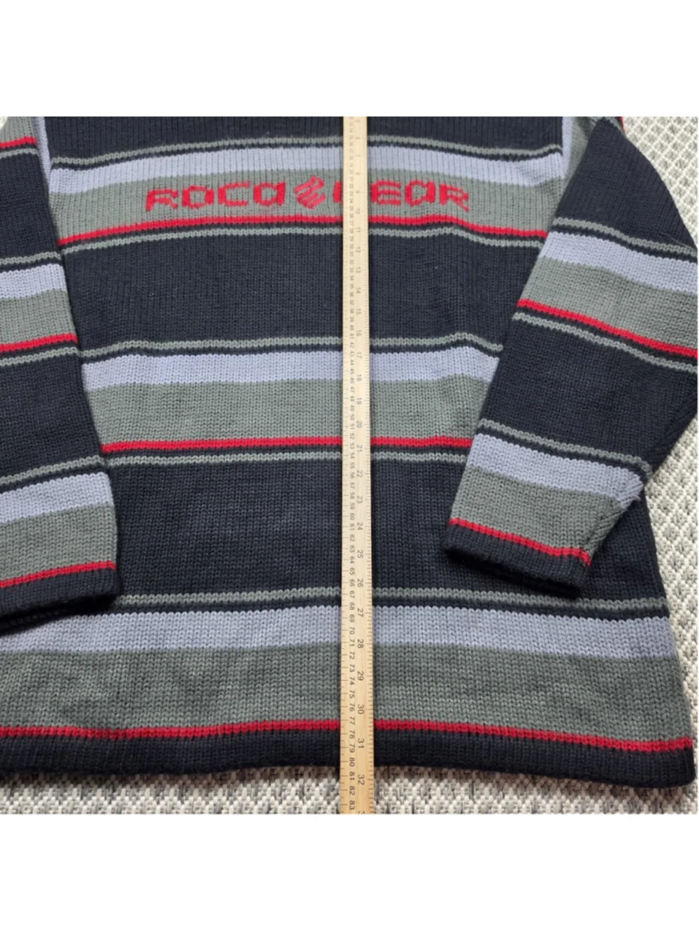 Rocawear knit embroidered