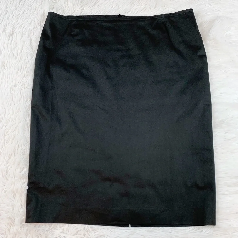 Escada‎ women's size 8 black pencil skirt solid workwear