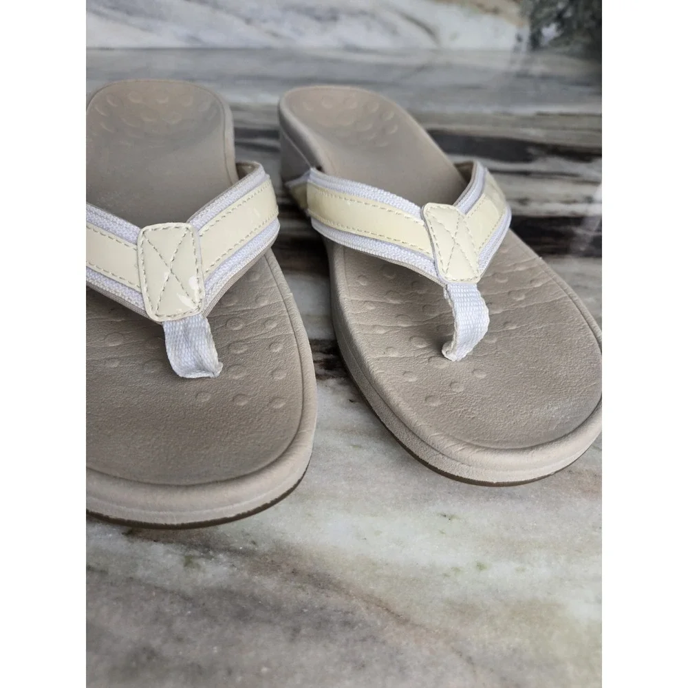 Vionic‎ High Tide Slip on Thong Wedge Sandal Flip Flop Beige  9 Orthopaedic