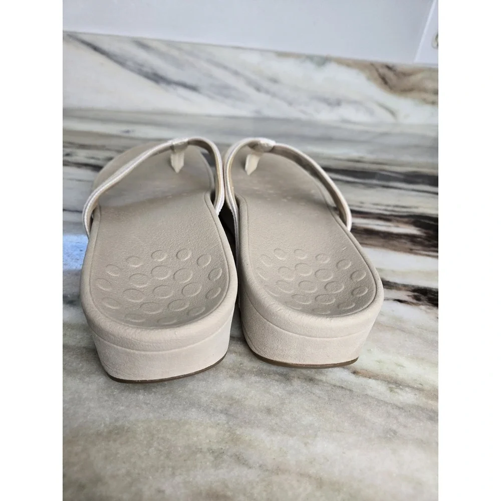 Vionic high tide