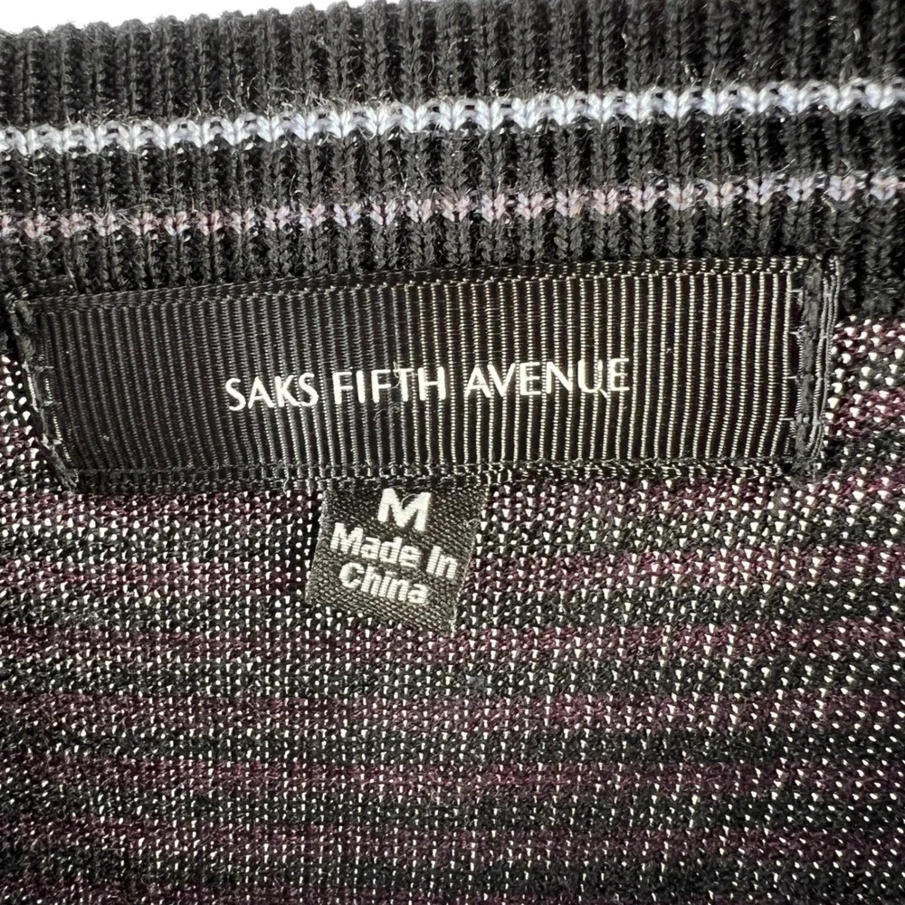 Saks Fifth Avenue Mens Merino Wool Blend V-Neck Striped Sweater Purple Black M‎