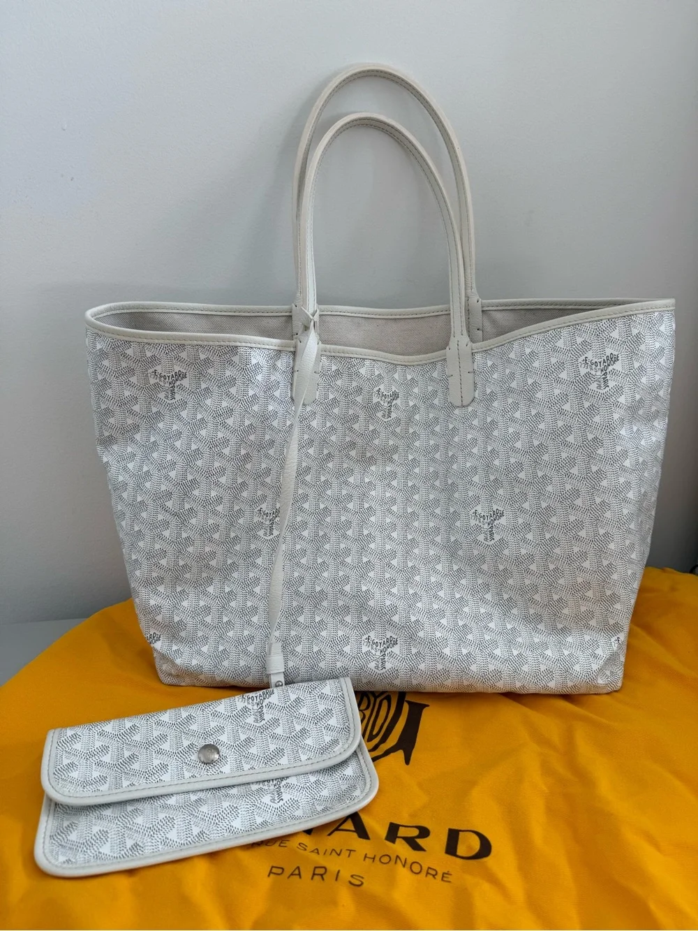 Goyard Saint Louis Tote in Ivory White with Matching Pouch
