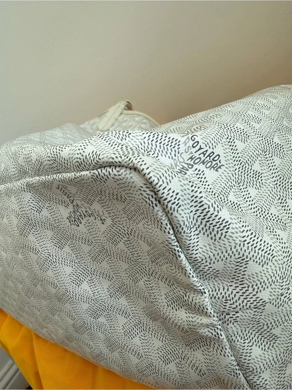 Goyard classic saint
