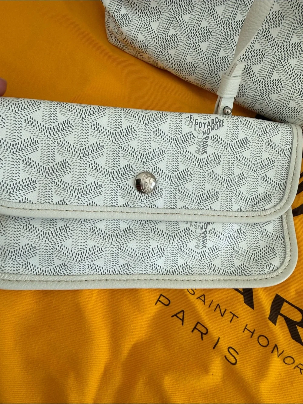 Goyard classic saint
