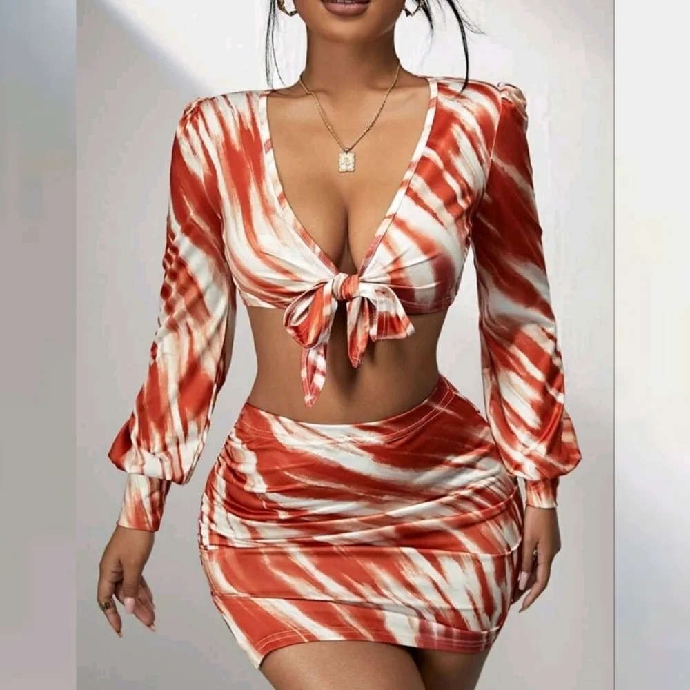 Redvelvetrebel size medium