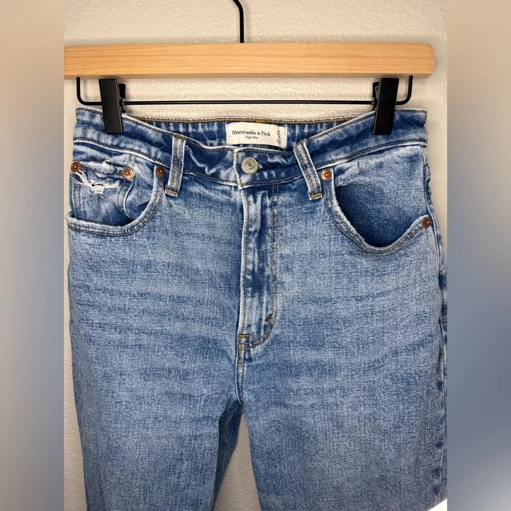 Abercrombie Curve Love High Rise Vent Hem Jeans Size 27/4R