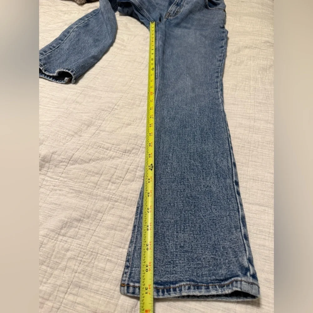 Abercrombie Curve Love High Rise Vent Hem Jeans Size 27/4R