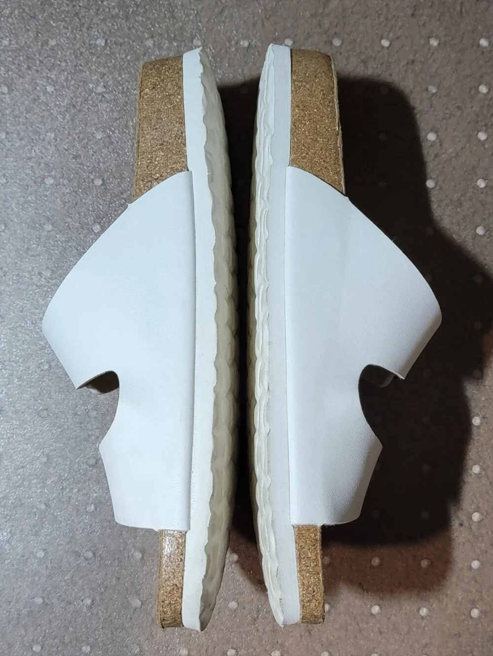 Cushionaire comfortable white