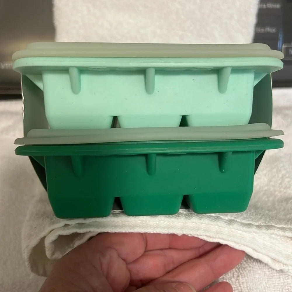 Jacobake silicone baby