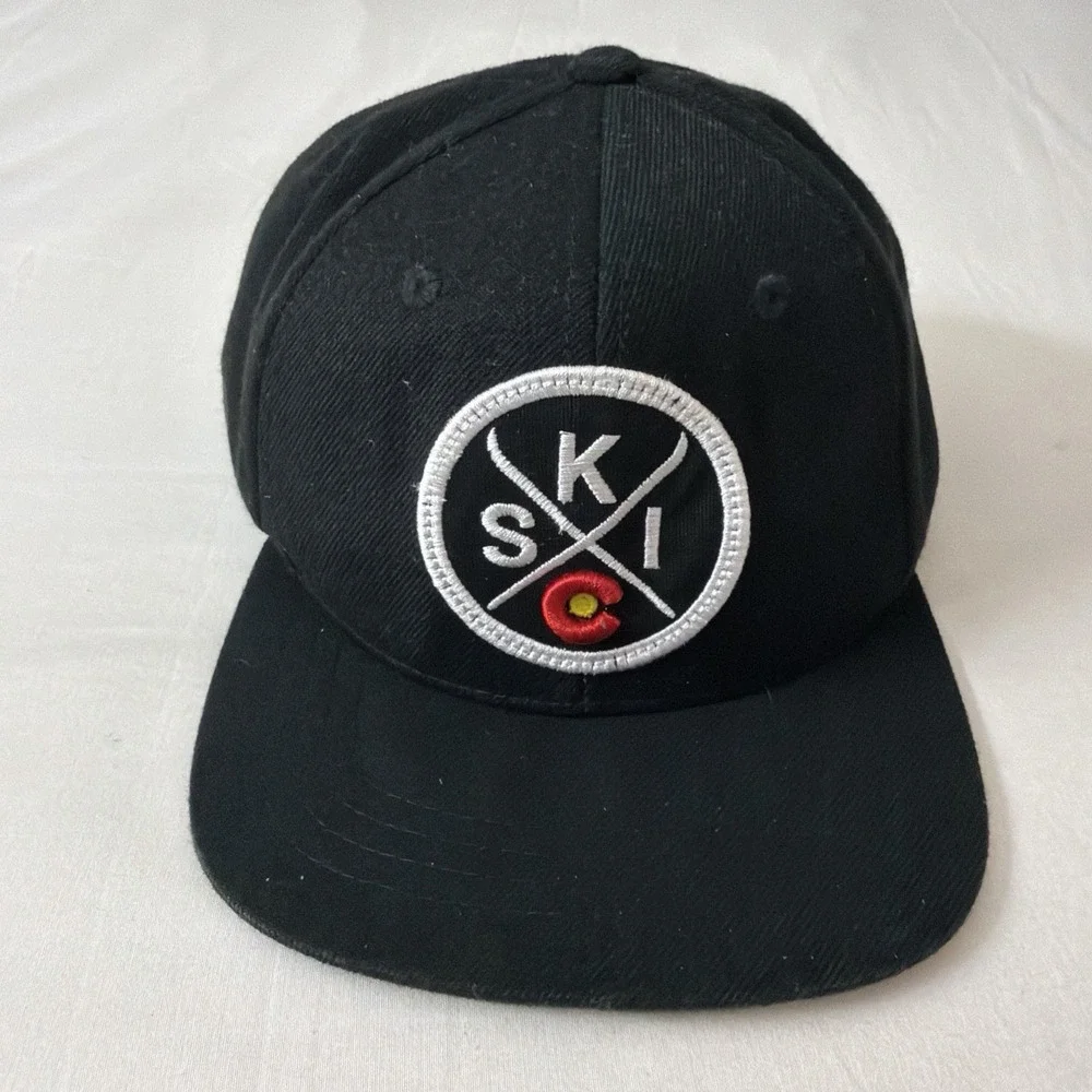 Colorado SKI SnapBack Hat Black Corduroy Skiing Hats Cap Men's‎ OSFM Limited