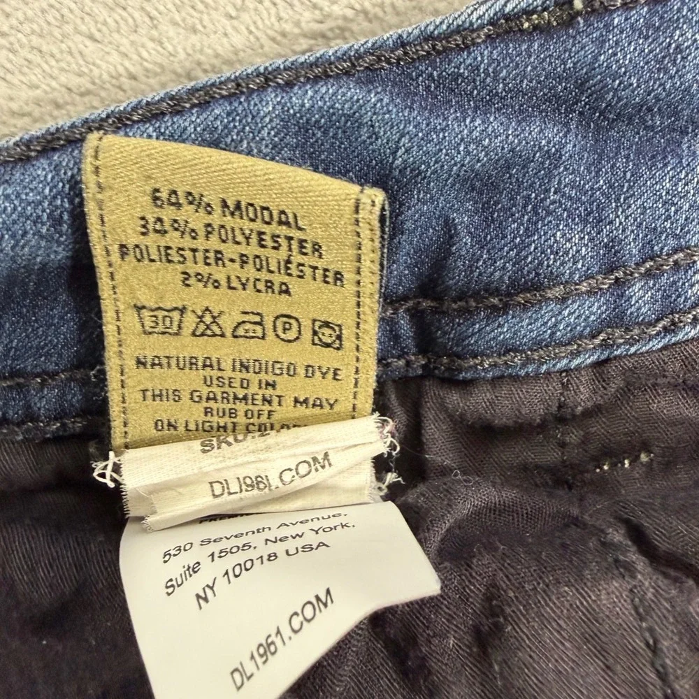 DL1961 casual modern 28