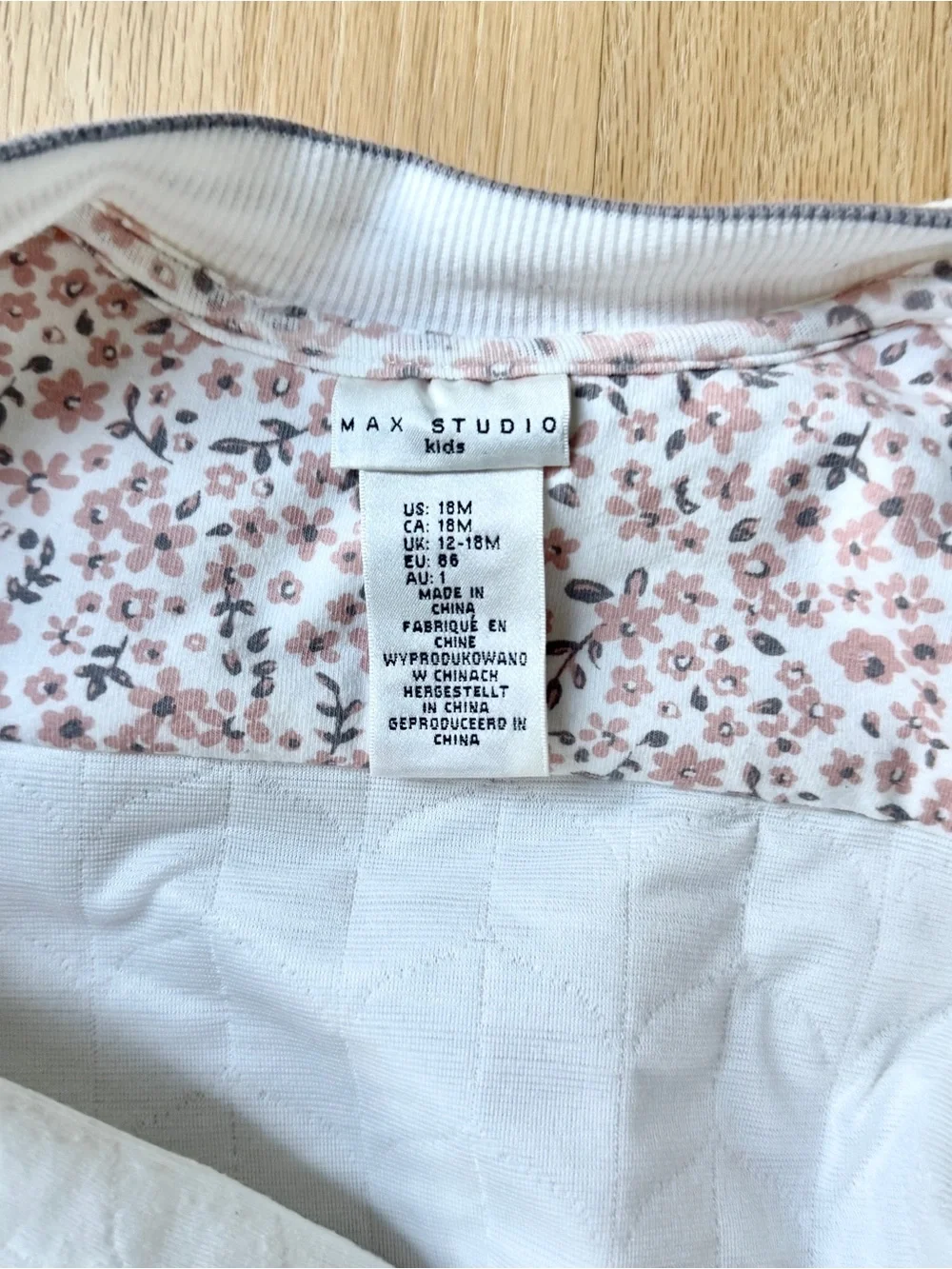 Max Studio Kids White Quilted Snap Close Bomber with Stripe Trim, sz 18m
