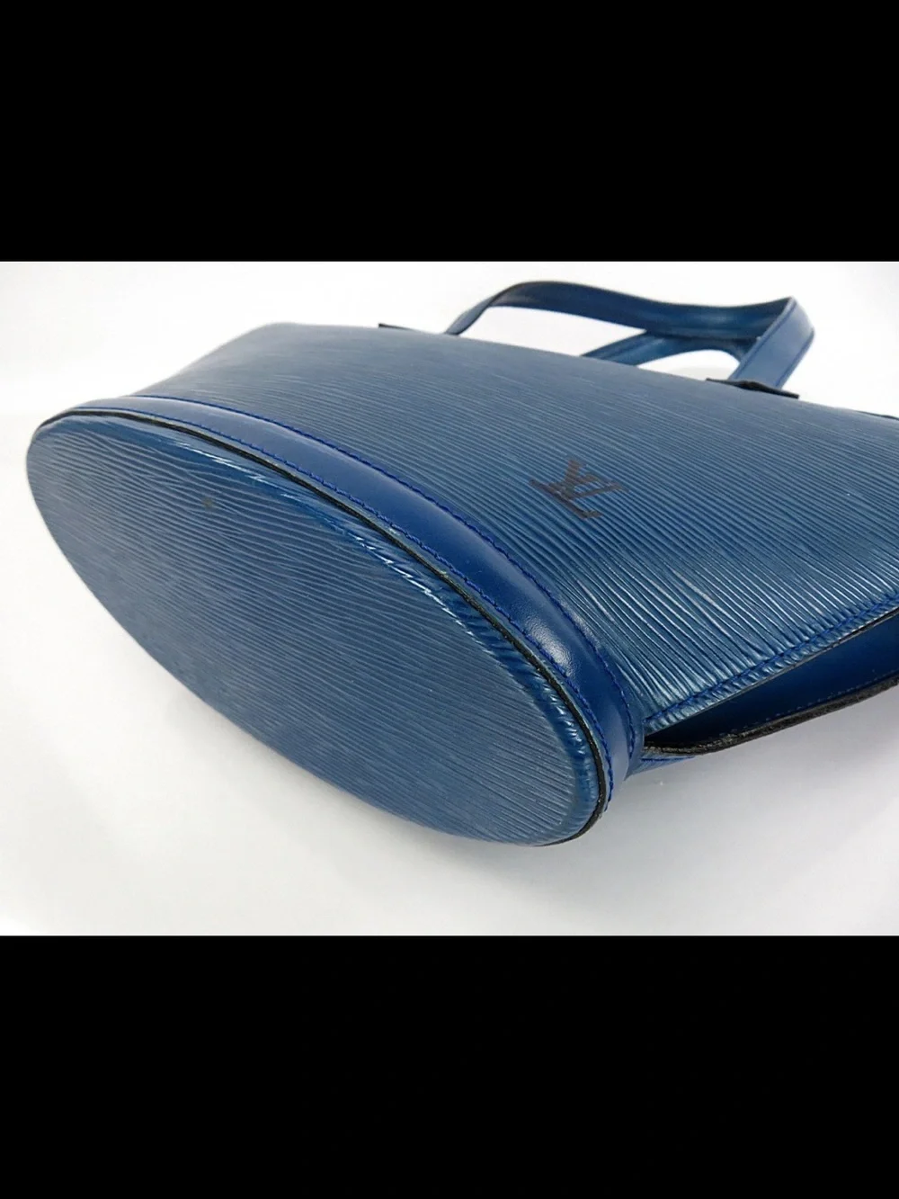 Louis Vuitton elegant blue