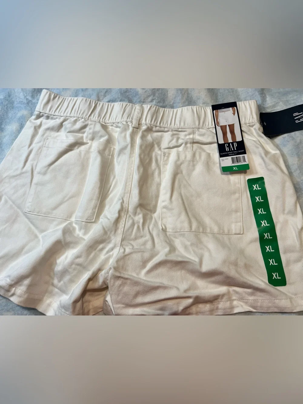 GAP comfortable white