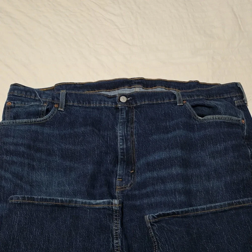 Levis pay wash money