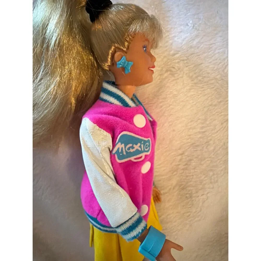 Vintage 1988 Hasbro Maxie Doll Maxie's World Varsity Cheerleader Outfit Blonde