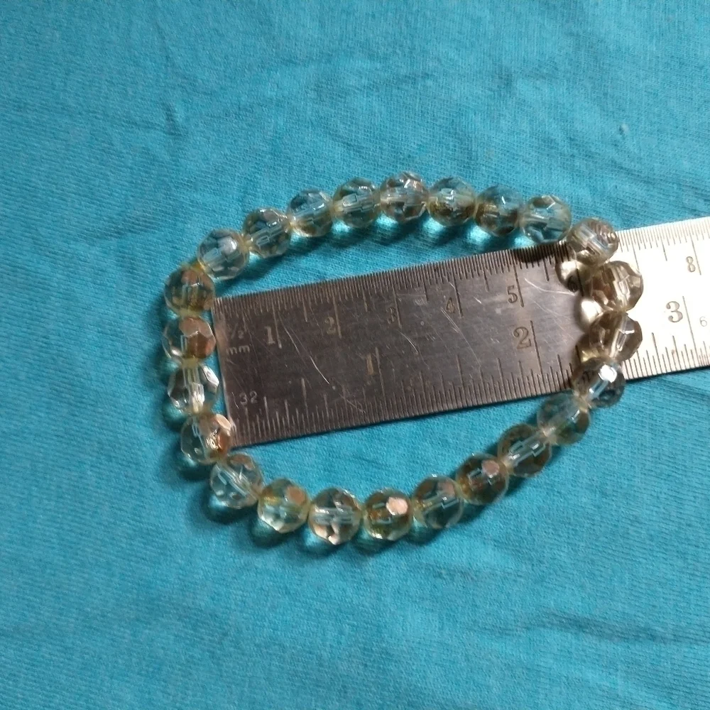 Faceted beaded stretch bracelet