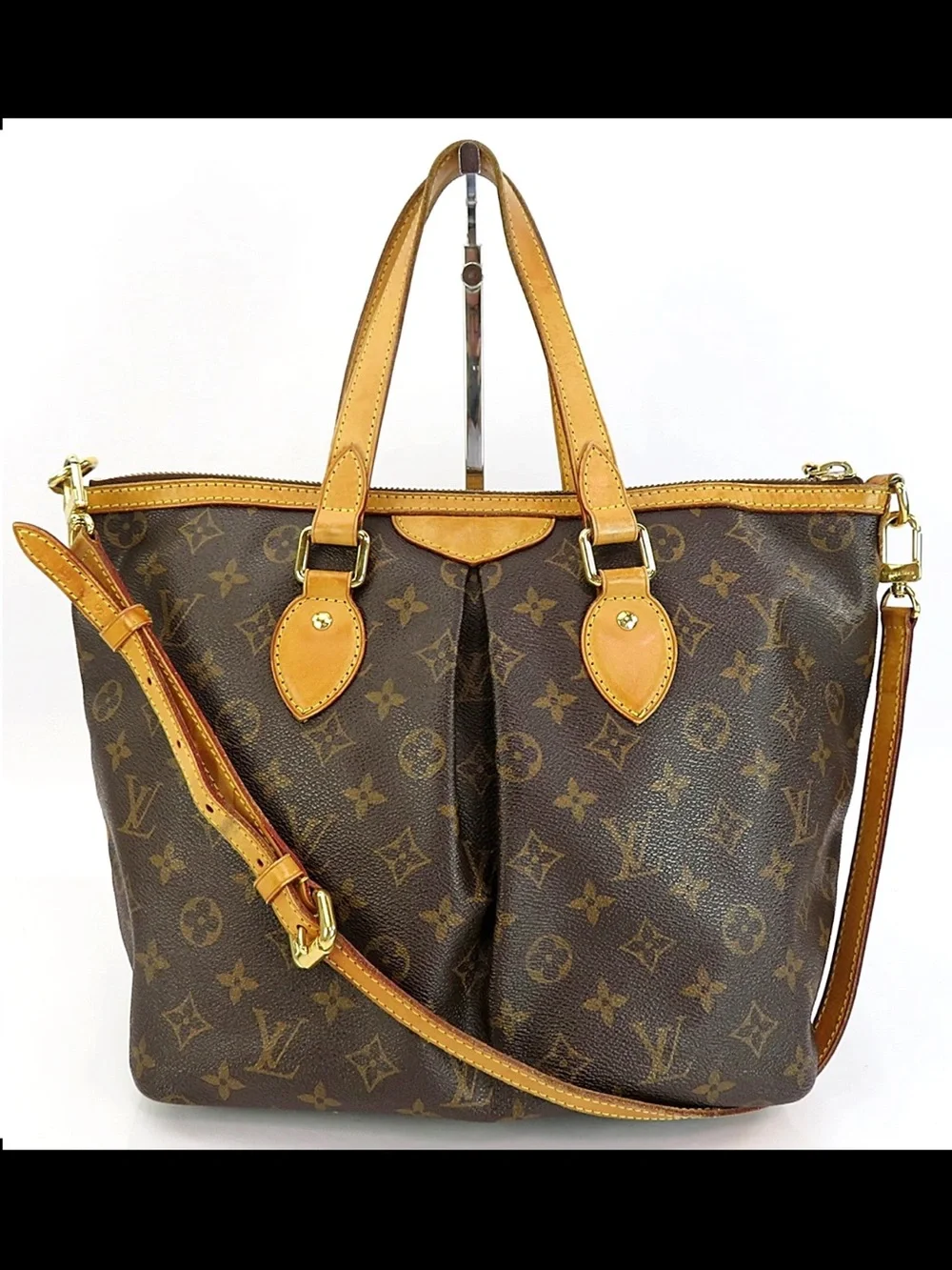 Louis Vuitton elegant louis