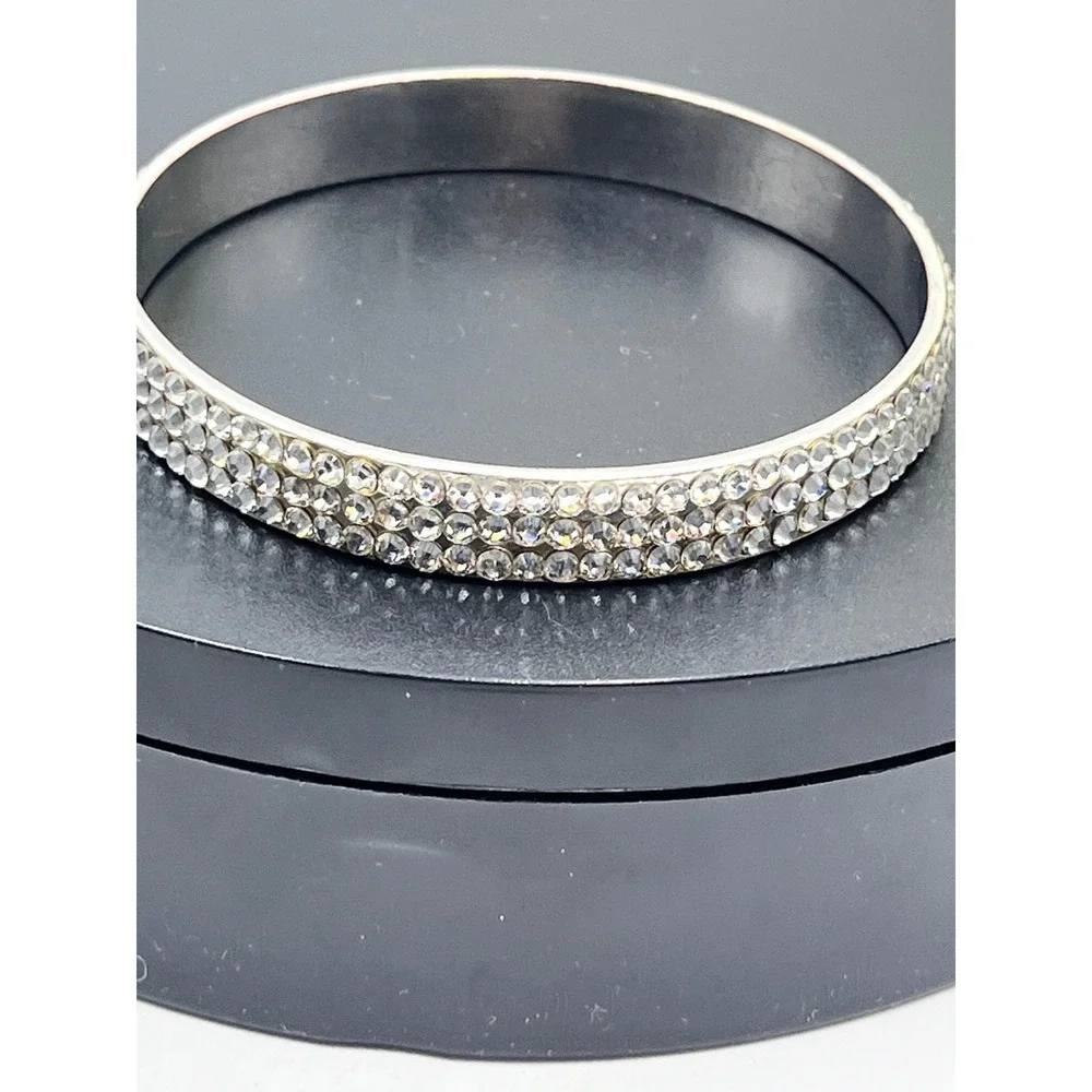 kate spade bracelet features