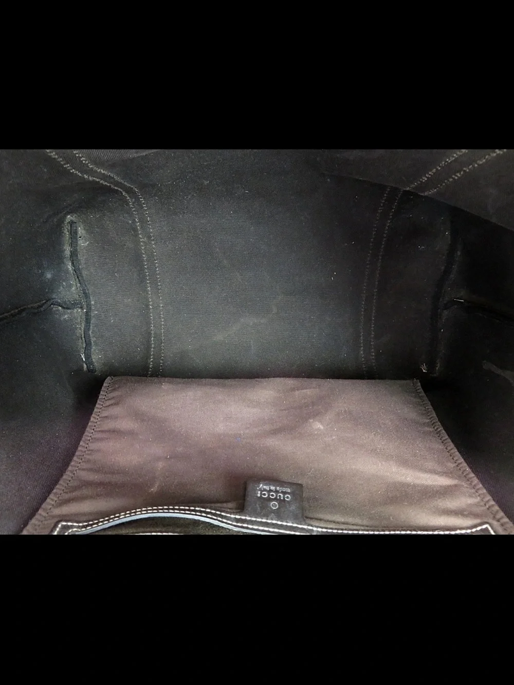 Gucci tote signature