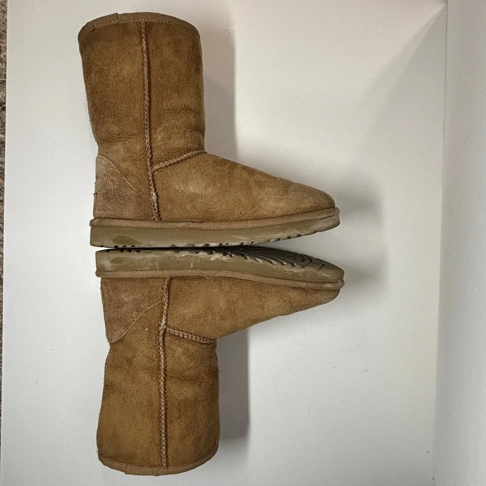 UGG classic short