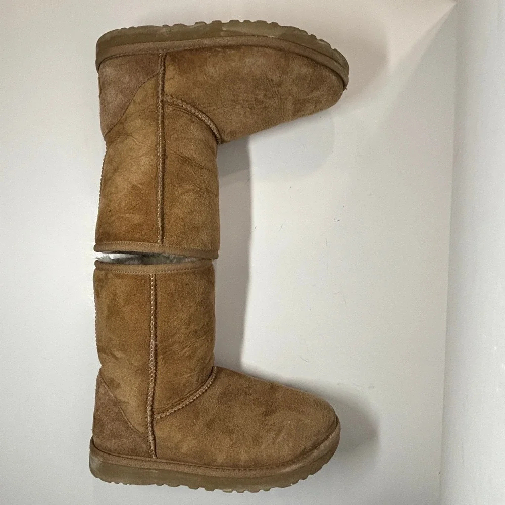 UGG classic short