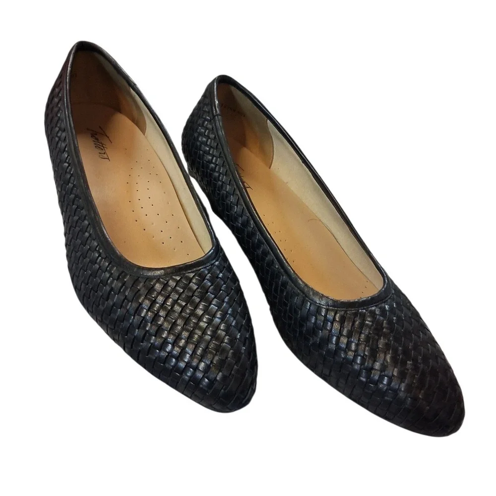 Trotters Woven Leather Womens size 10.5M Jade Career Office Casual Comfort Shoes