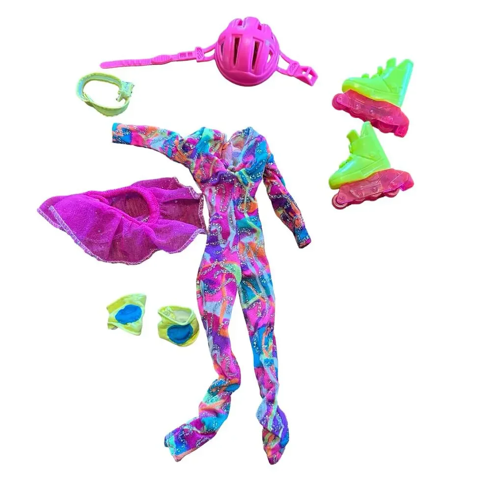 1994 Mattel Hot Skatin Barbie Outfit Skates Unitard Helmet Skirt Belt Knee Pads