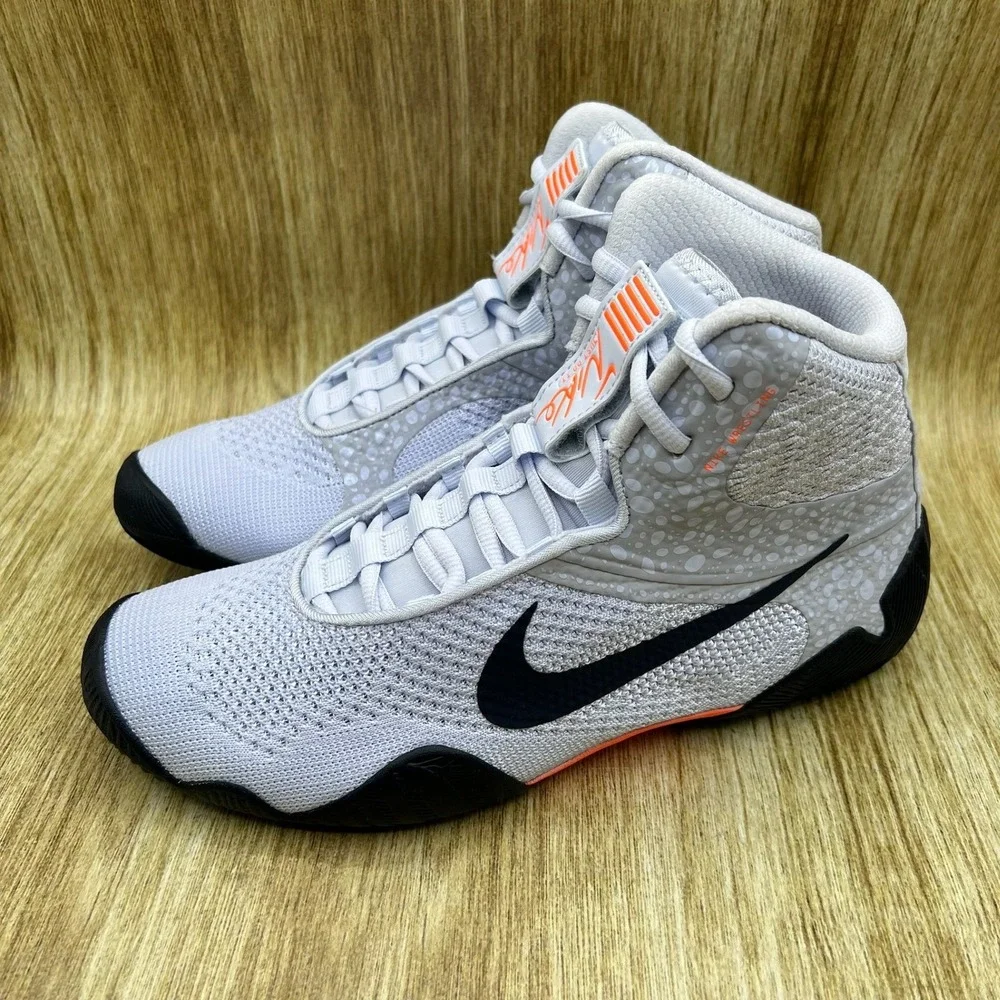 Nike tawa se