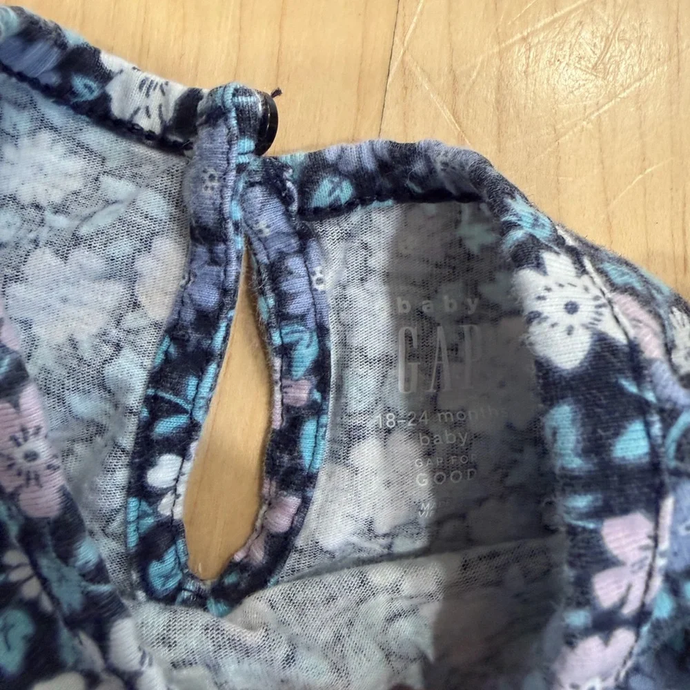 GAP charming floral