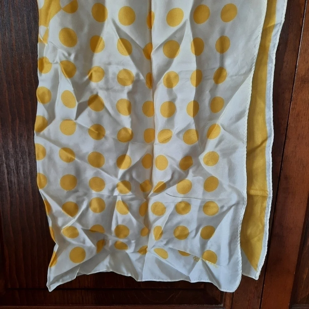 N/A bright yellow