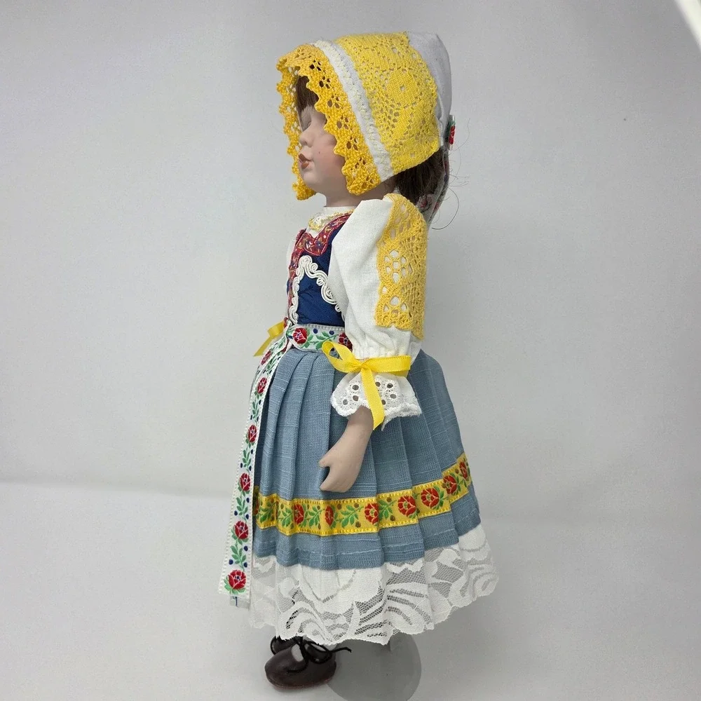 N/A skirt addition detailed