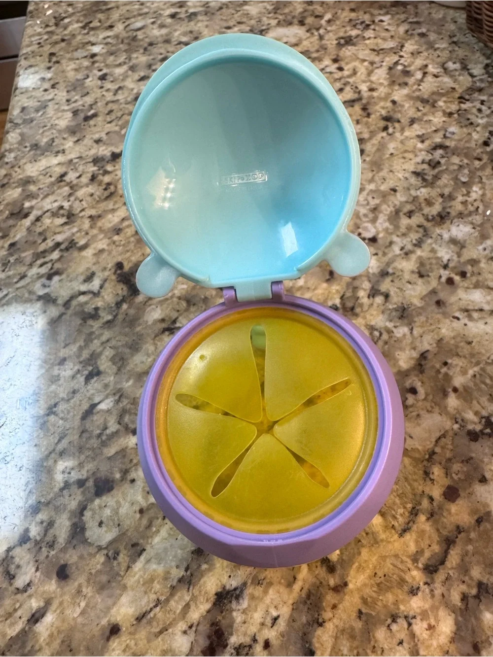 FREE with any purchase/ Adorable SNACK CUP (gently used)
