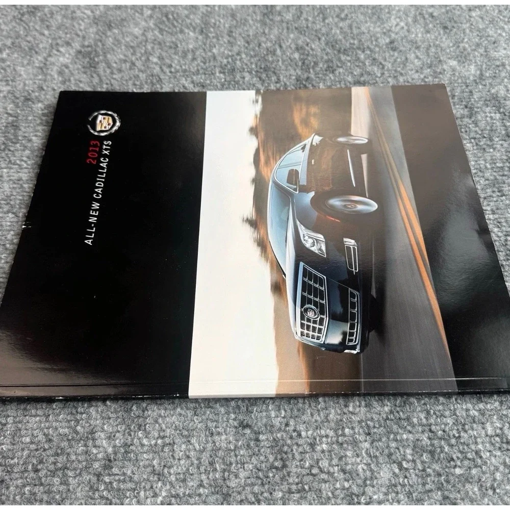 2013 All-New Cadillac XTS‎ Sales Brochure Luxury Sedan Catalog Portfolio