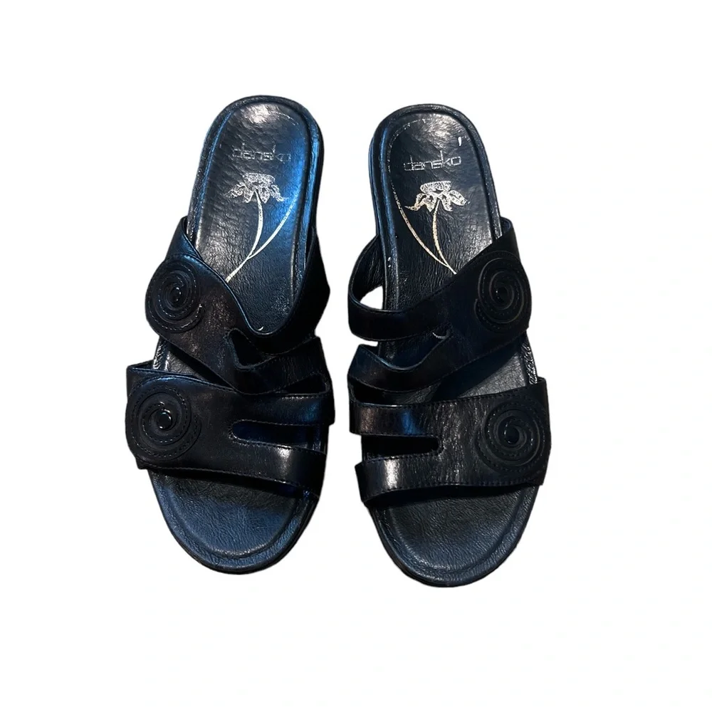 Dansko Women’s Dixie Black Leather Adj Strap Slide‎ Wedge Sandals Sz 38 US 7.5-8