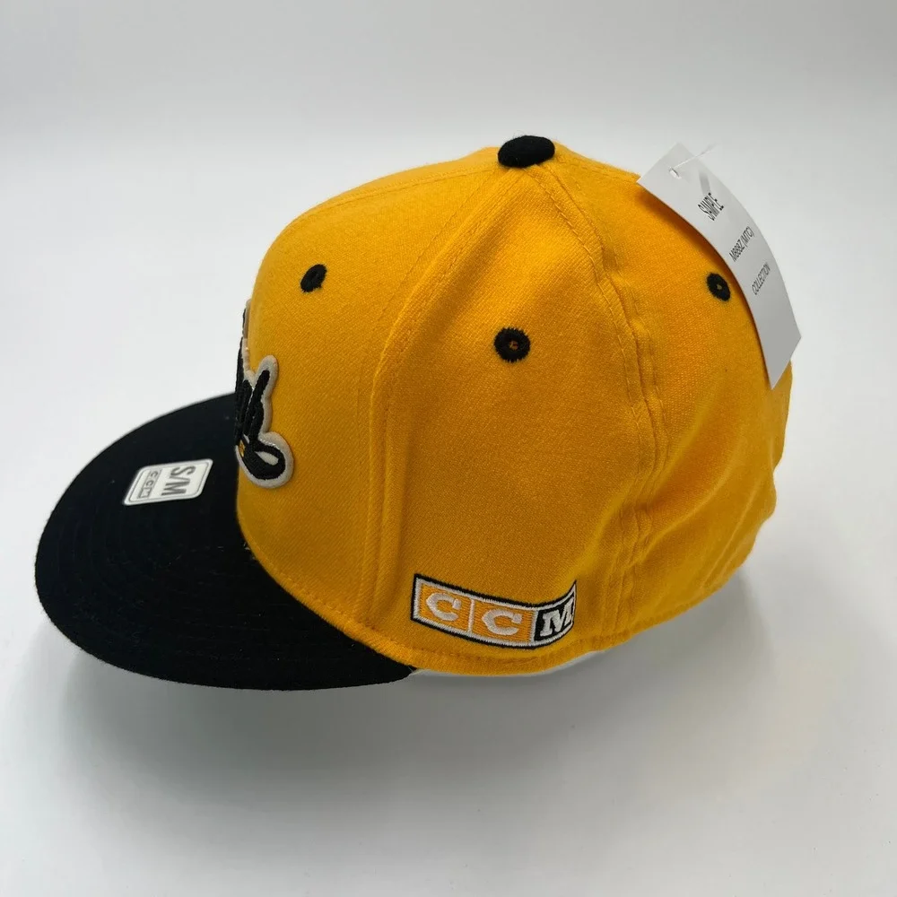 CCM Adidas Pittsburgh Penguins NHL Fitted Hat Yellow Black S/M Sample‎ New
