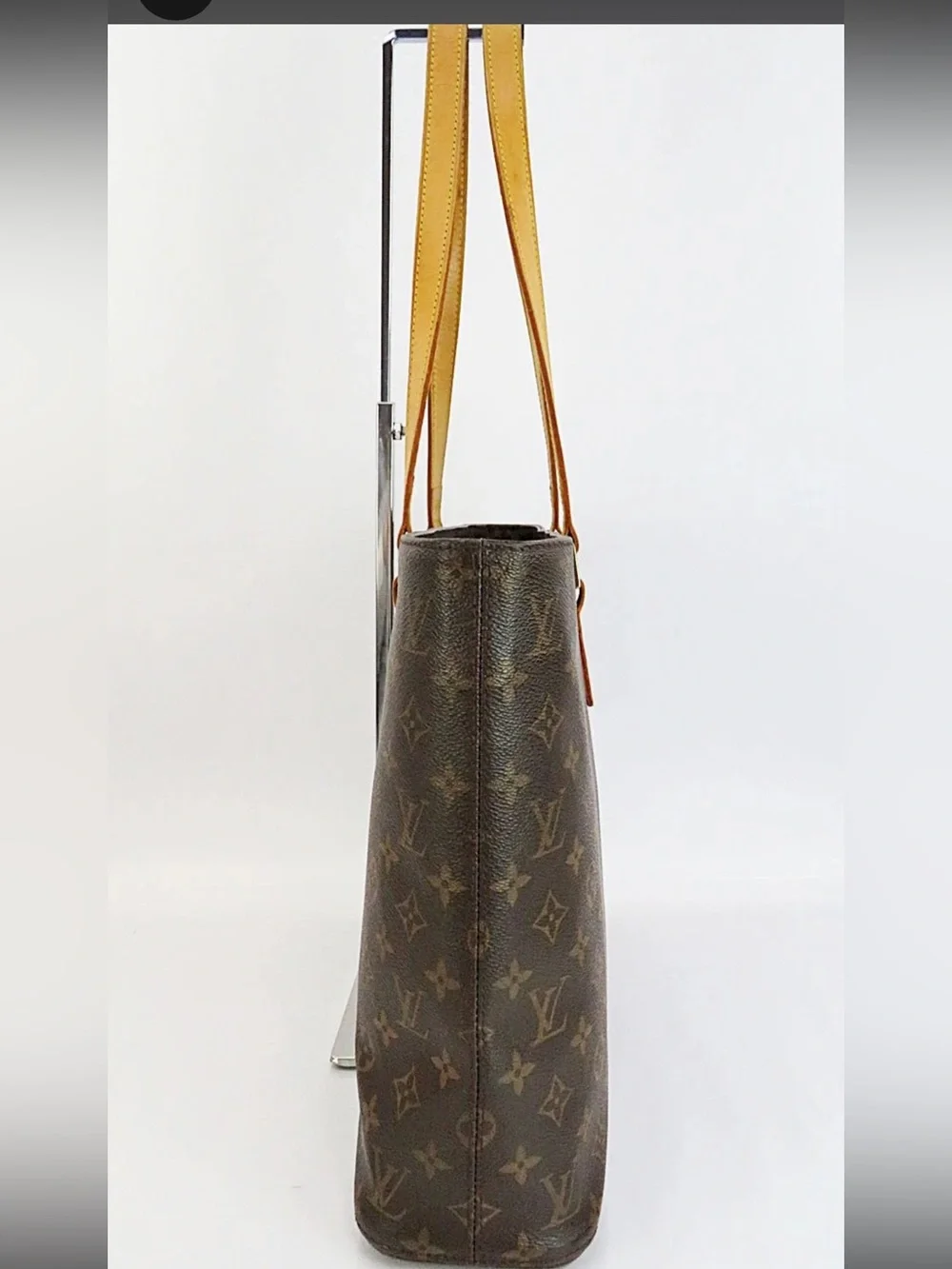Louis Vuitton classic louis