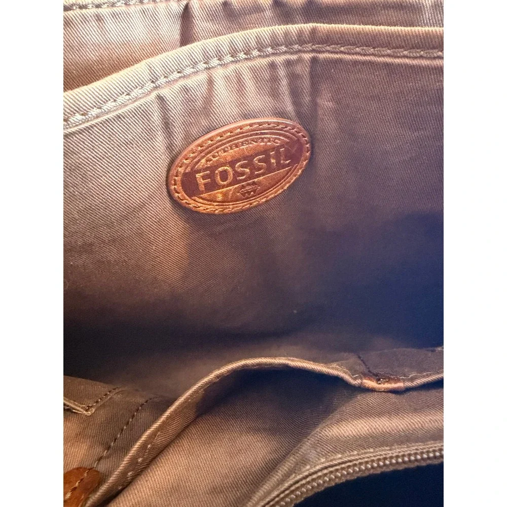 Fossil supple leather