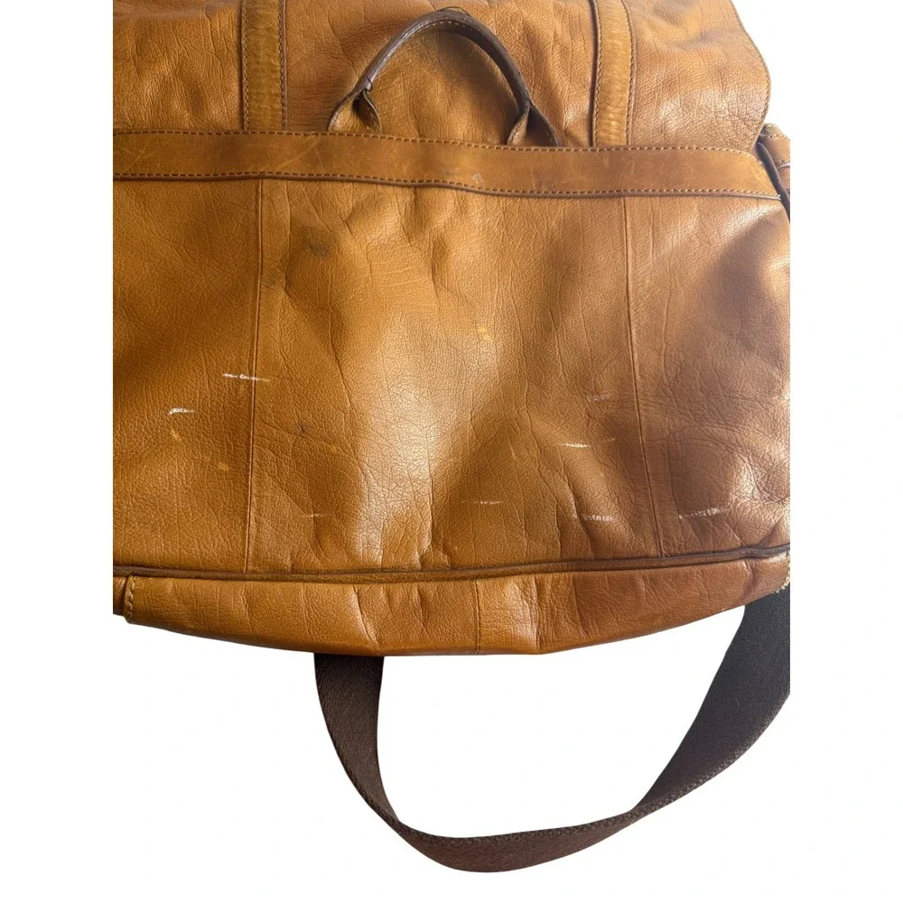 Fossil supple leather