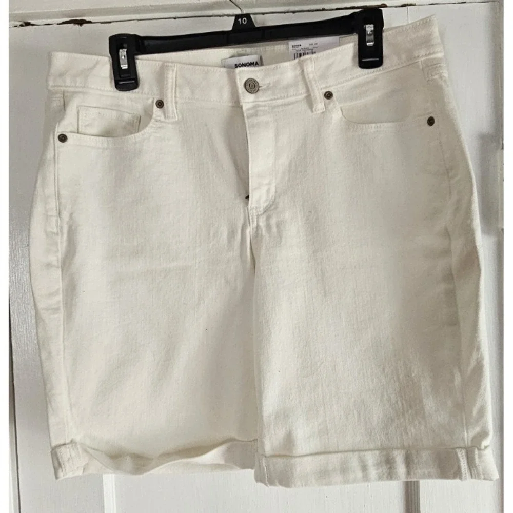 NWT SONOMA‎ white denim mid rise woman 12R cuffed Bermuda shorts inseam 9